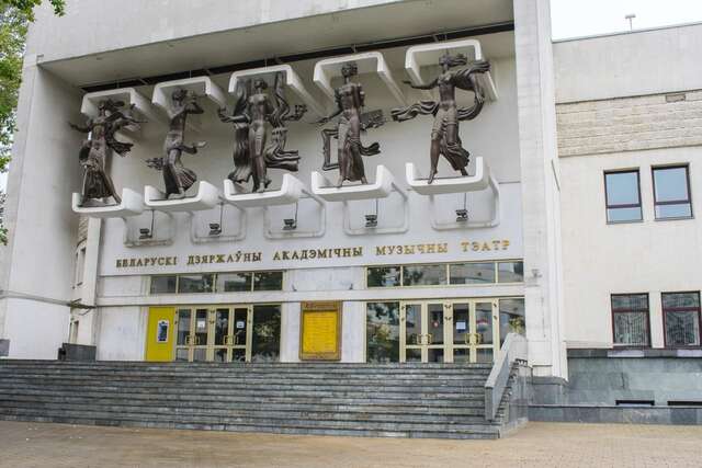 Апарт-отели Jacuzzi Grand Apartments Исторический центр Немига Минск-26
